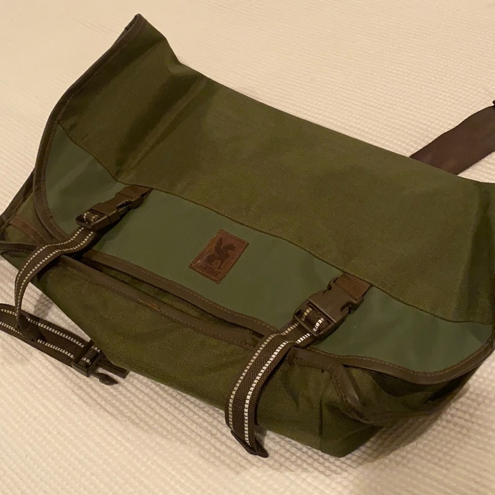 Chrome Citizen Messenger Bag
